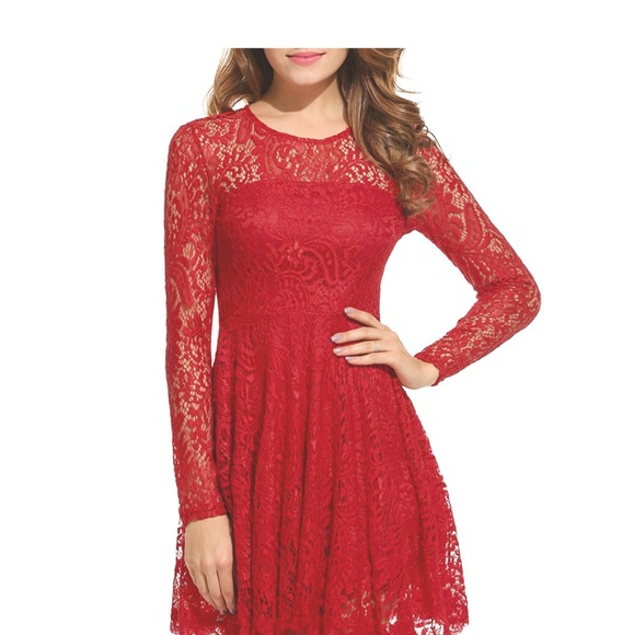 Elegant red lace dress - Picture 2 of 8